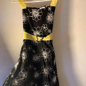 Summer black and yellow dress
